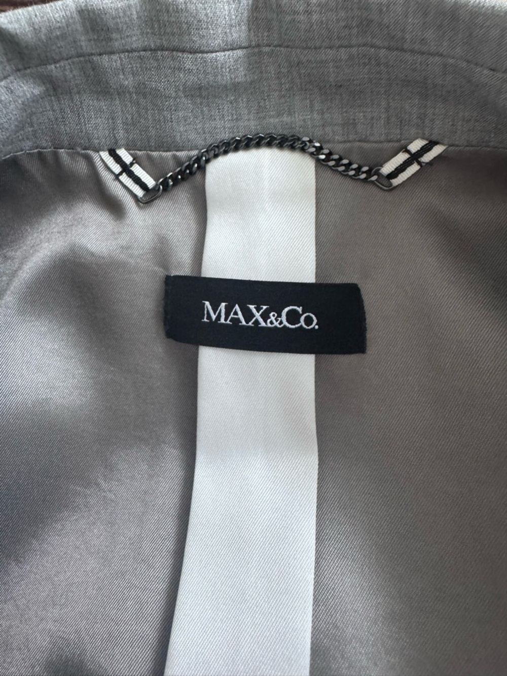 Blazer - Picture 11 of 12